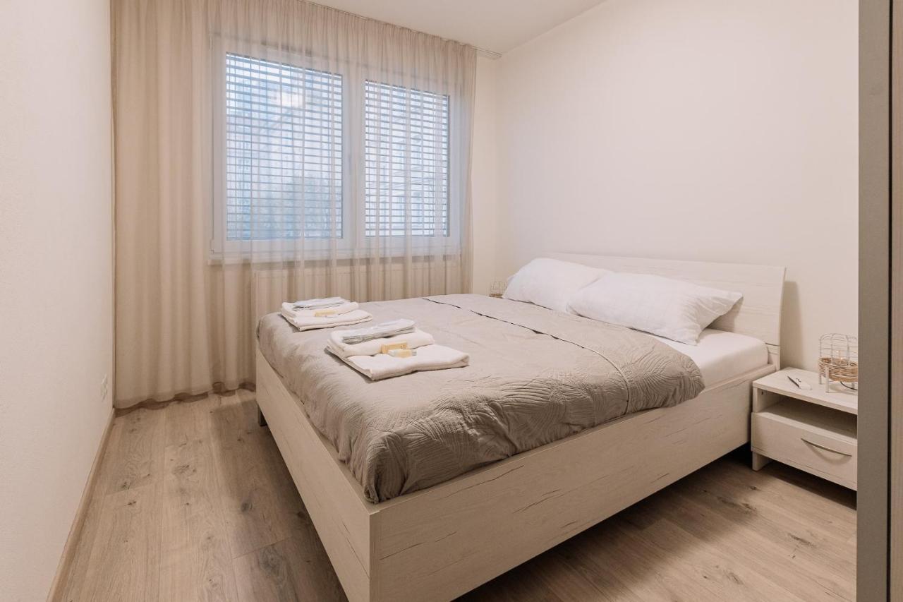 Skau Dunajska 58A Apt3 Leilighet Bratislava Eksteriør bilde