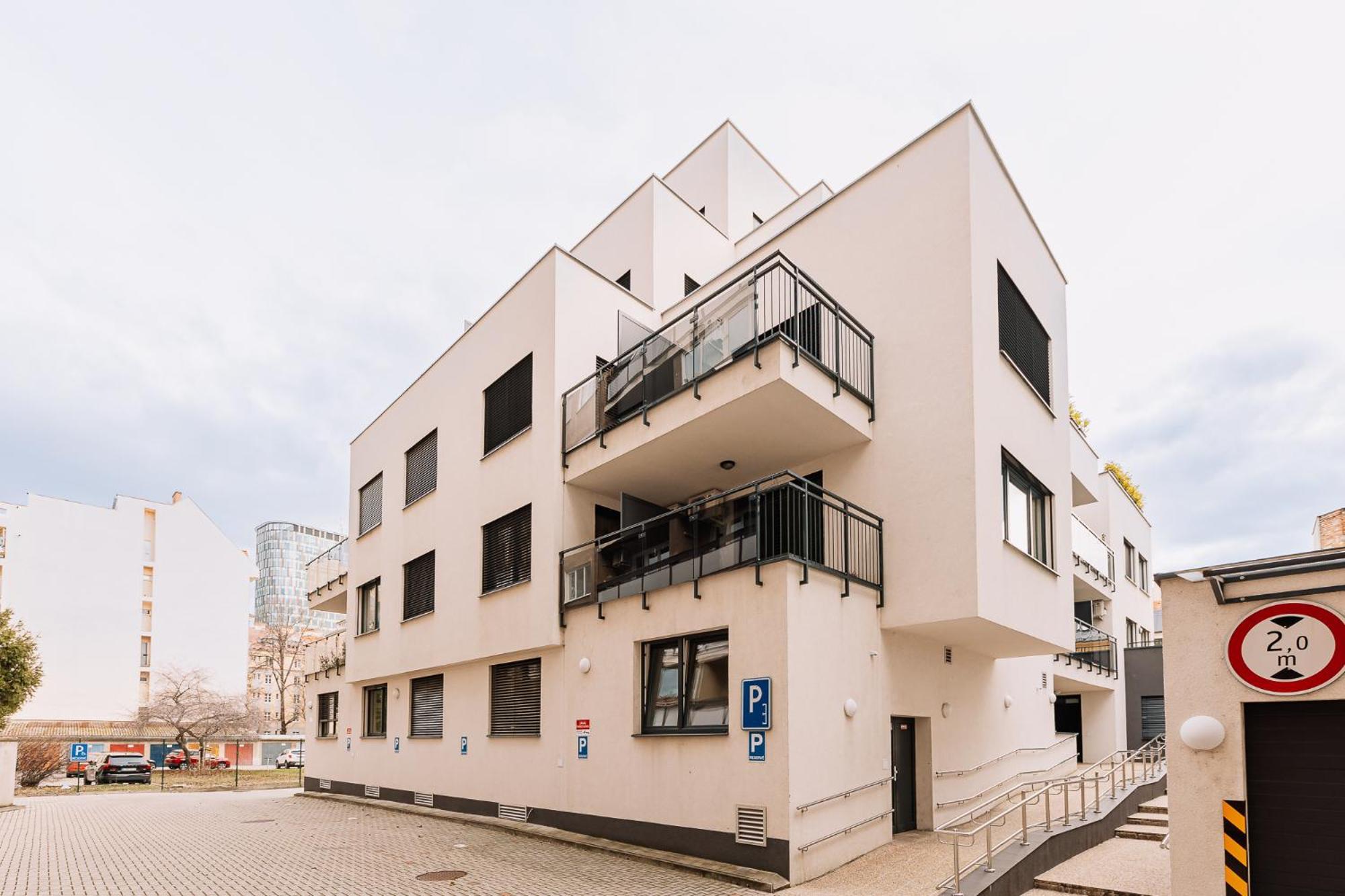 Skau Dunajska 58A Apt3 Leilighet Bratislava Eksteriør bilde